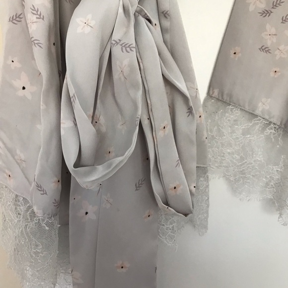 DREAM ANGELS Satin & Lace Tie-waist Jacket Kimono - Picture 6 of 7